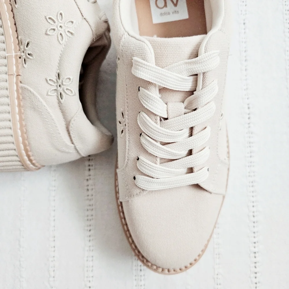 DV By Dolce Vita Canvas Eyelet Chunky Platform Lace Up Sneakers Shoes 8 Brin NEW - Picture 11 of 14